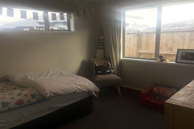 Photo of property in 98 Penetaka Heights, Pyes Pa, Tauranga, 3112