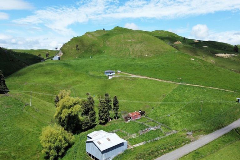Photo of property in 160 Whetukura Road, Ormondville, Dannevirke, 4977