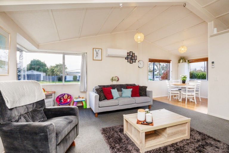 Photo of property in 10 Pirinoa Street, Feilding, 4702