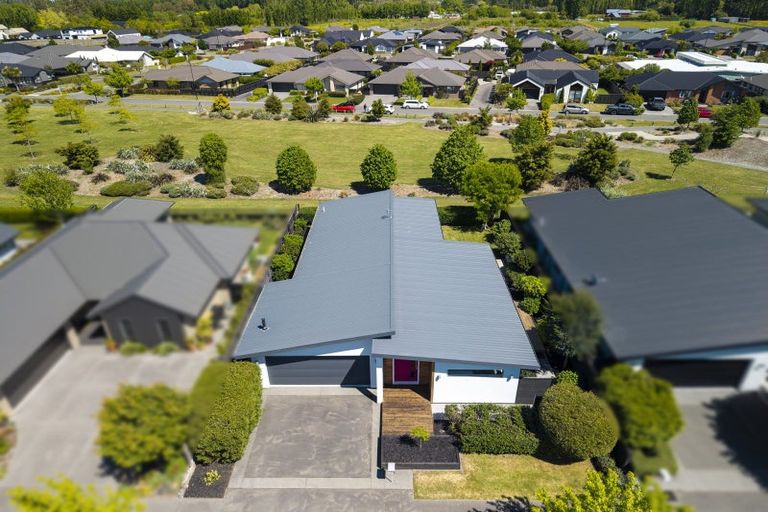 Photo of property in 35 Taiore Crescent, Marshland, Christchurch, 8083