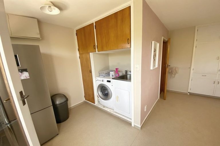 Photo of property in 1/12 Penhelig Place, Burnside, Christchurch, 8053