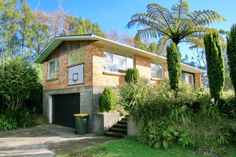 Photo of property in 556 Mangorei Road, Mangorei, New Plymouth, 4371