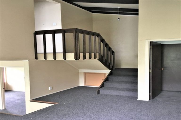 Photo of property in 3/42 Manuka Road, Glenfield, Auckland, 0629