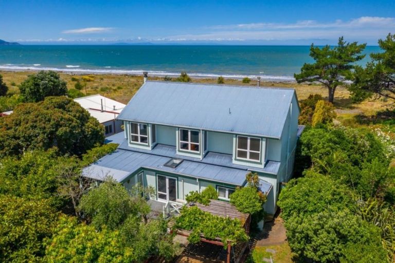 Photo of property in 90 Rarangi Beach Road, Rarangi, Blenheim, 7273