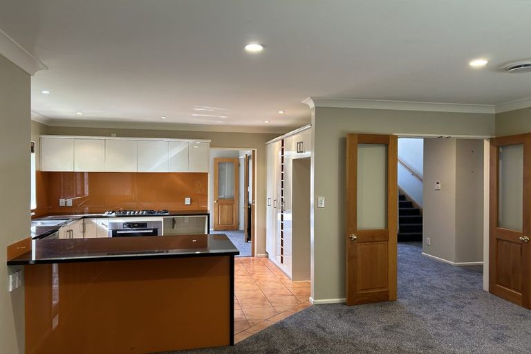 Photo of property in 12 Waterhouse Drive, Brooklyn, Wellington, 6021