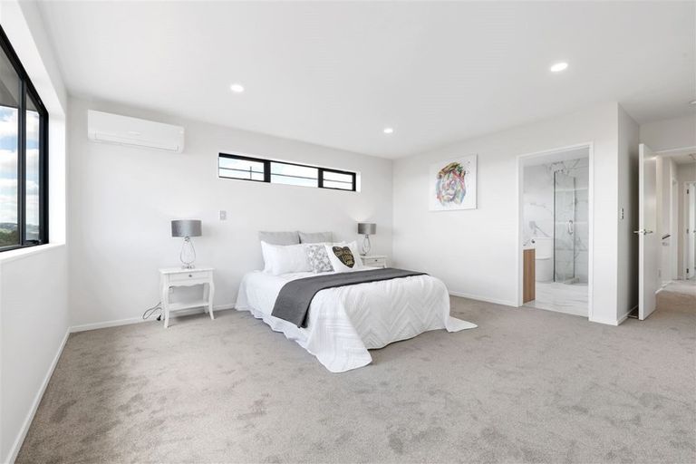 Photo of property in 9 Rakiraki Place, Flat Bush, Auckland, 2019