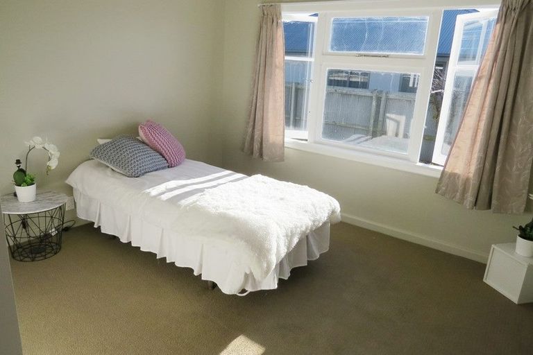 Photo of property in 64 Rowan Avenue, Aranui, Christchurch, 8061