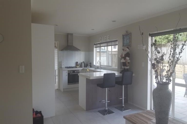 Photo of property in 14 Nicholas Road, Somerville, Auckland, 2014