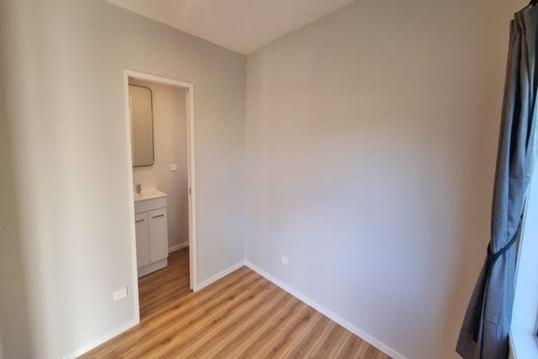 Photo of property in 4 William Hadlow Place, Hatfields Beach, Orewa, 0931