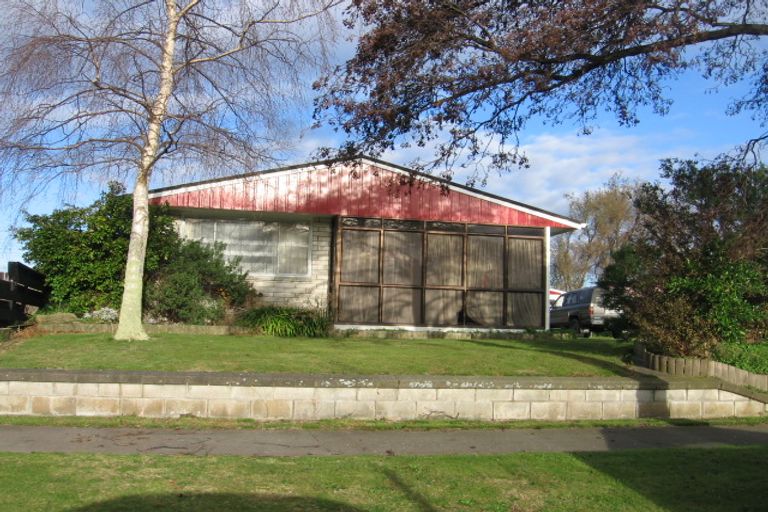 Photo of property in 22 Pinedale Parade, Milson, Palmerston North, 4414