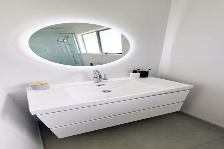 Photo of property in 49 Riverside Road, Orewa, 0931