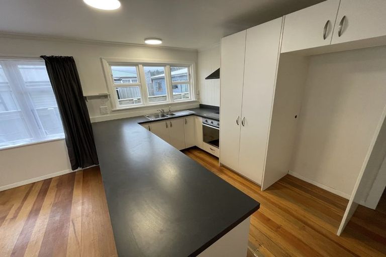 Photo of property in 91 Wainuiomata Road, Wainuiomata, Lower Hutt, 5014