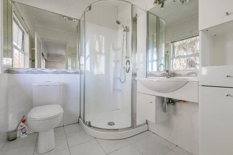 Photo of property in 78 Becroft Drive, Forrest Hill, Auckland, 0620