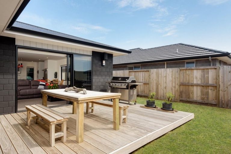 Photo of property in 15 Sabre Street, Papamoa Beach, Papamoa, 3118