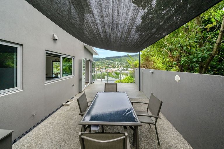 Photo of property in 19 Court Road, Tawa, Wellington, 5028