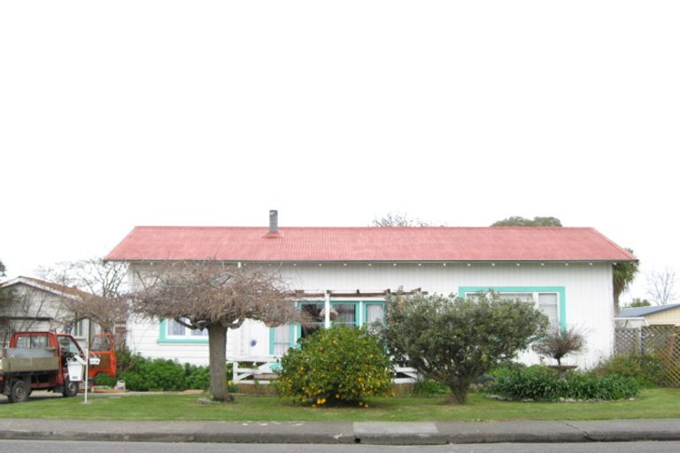 Photo of property in 705 Miller Street, Hastings, 4122