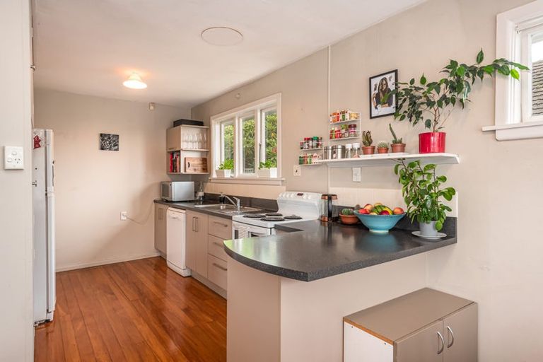 Photo of property in 74 Hargood Street, Woolston, Christchurch, 8062