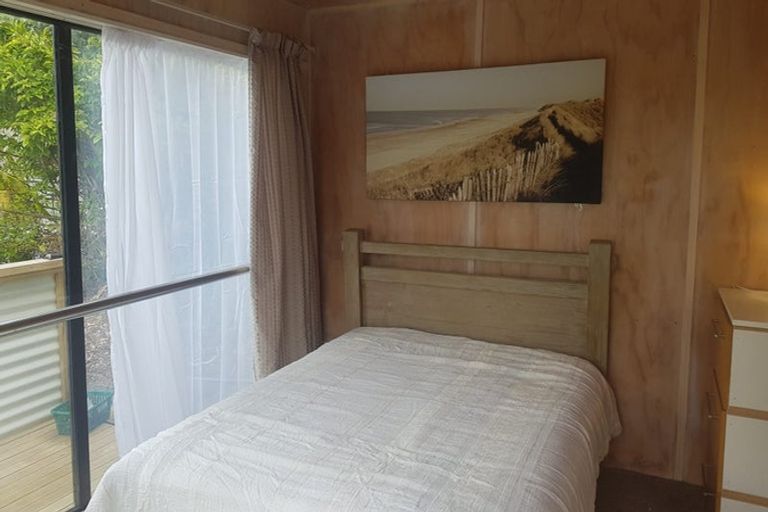 Photo of property in 986 Sandspit Road, Sandspit, Warkworth, 0982