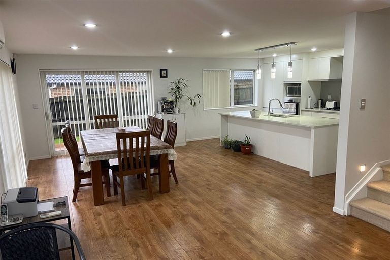 Photo of property in 47 Tiriwa Drive, Massey, Auckland, 0614