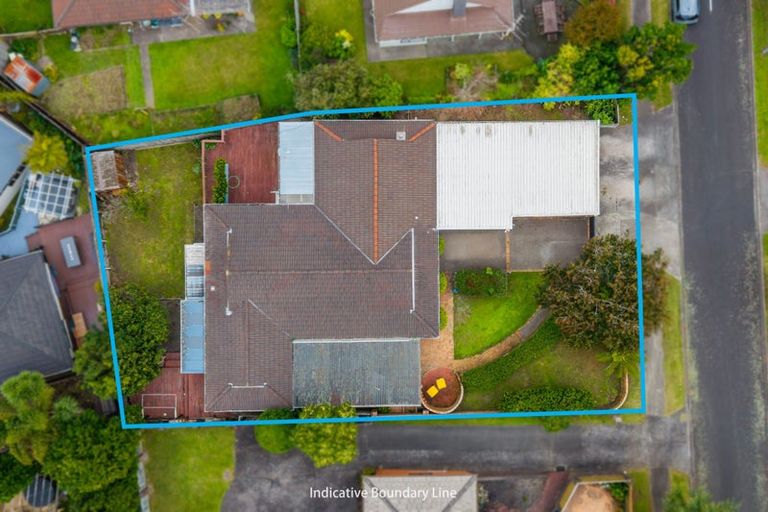 Photo of property in 3 Tilia Place, Totara Heights, Auckland, 2105