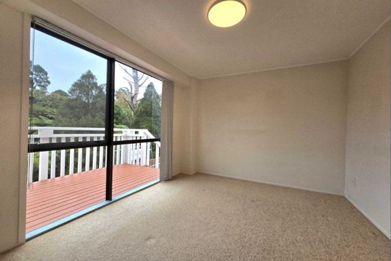 Photo of property in 33 Alidade Place, Massey, Auckland, 0614