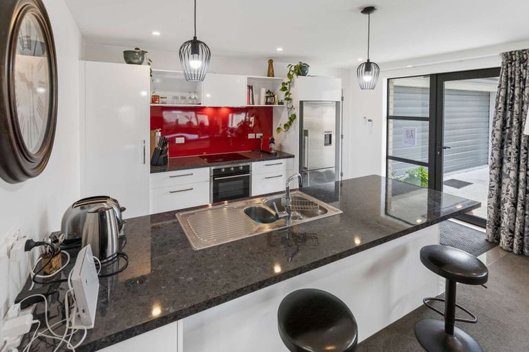 Photo of property in 43a Abraham Crescent, Milson, Palmerston North, 4414