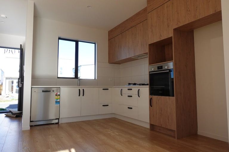 Photo of property in 5 Tumu Road, Papakura, 2110