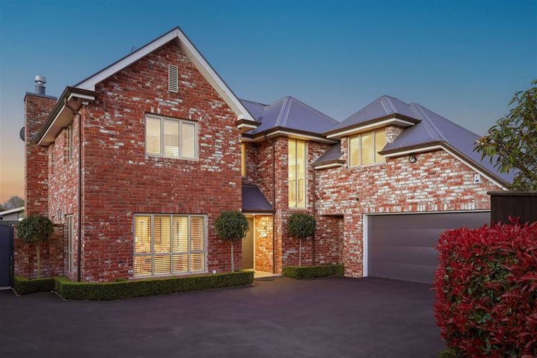 Photo of property in 16a Hadlow Place, Burnside, Christchurch, 8041