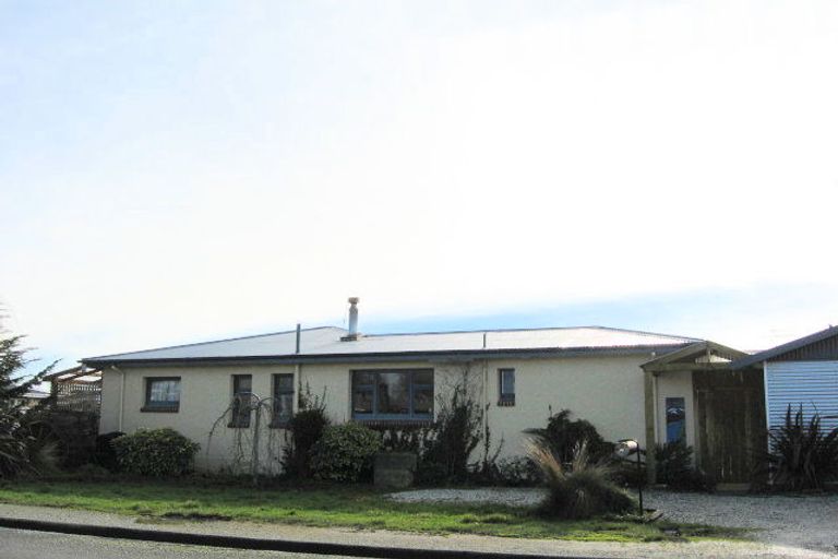 Photo of property in 6 Russell Street, Winton, 9720