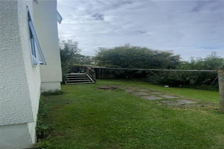 Photo of property in 28/24 Eastglen Road, Glen Eden, Auckland, 0602