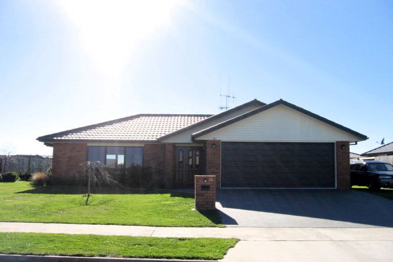 Photo of property in 12 Westminster Place, Rototuna North, Hamilton, 3210