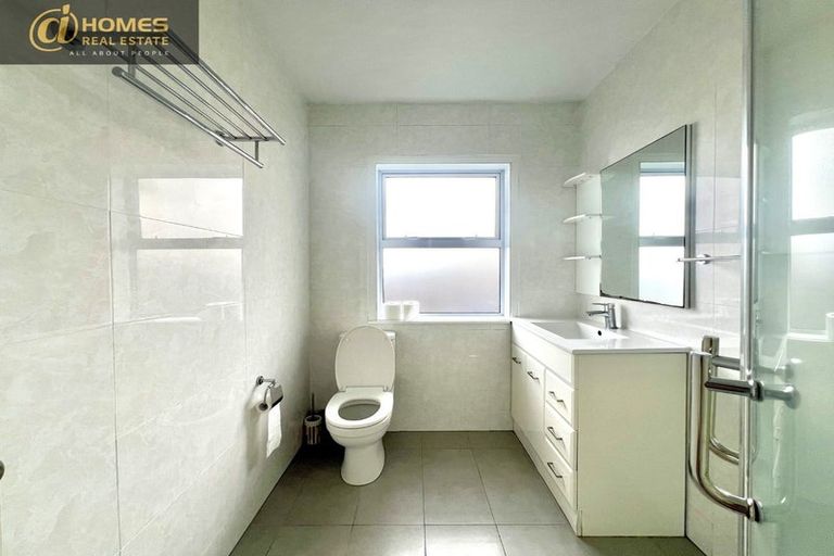 Photo of property in 19 Glenside Avenue, Pakuranga, Auckland, 2010