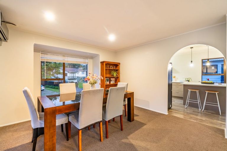 Photo of property in 56 Albatross Close, Whitby, Porirua, 5024