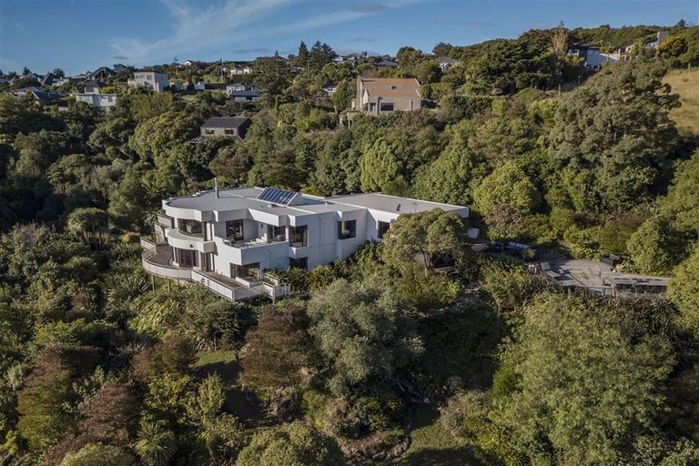 Photo of property in 15 Kiteroa Place, Cashmere, Christchurch, 8022