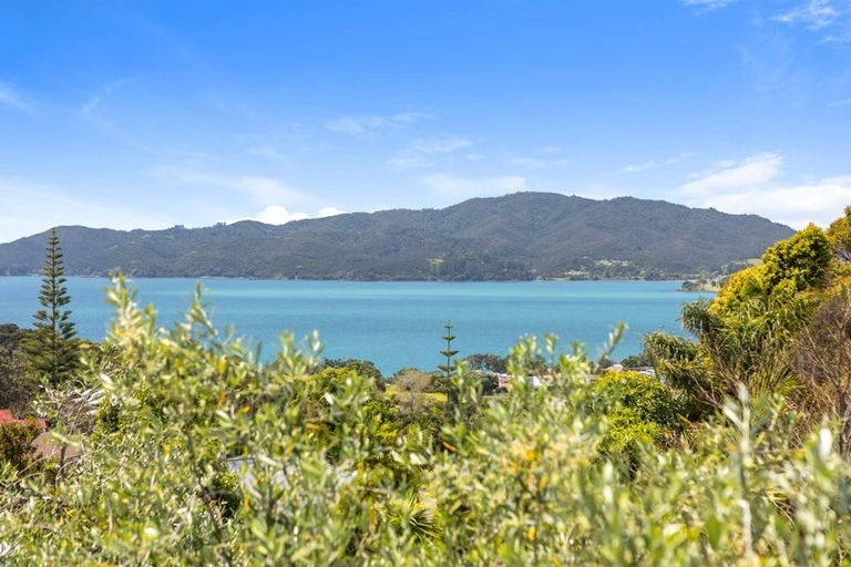 Photo of property in 105 Cable Bay Block Road, Cable Bay, 0420