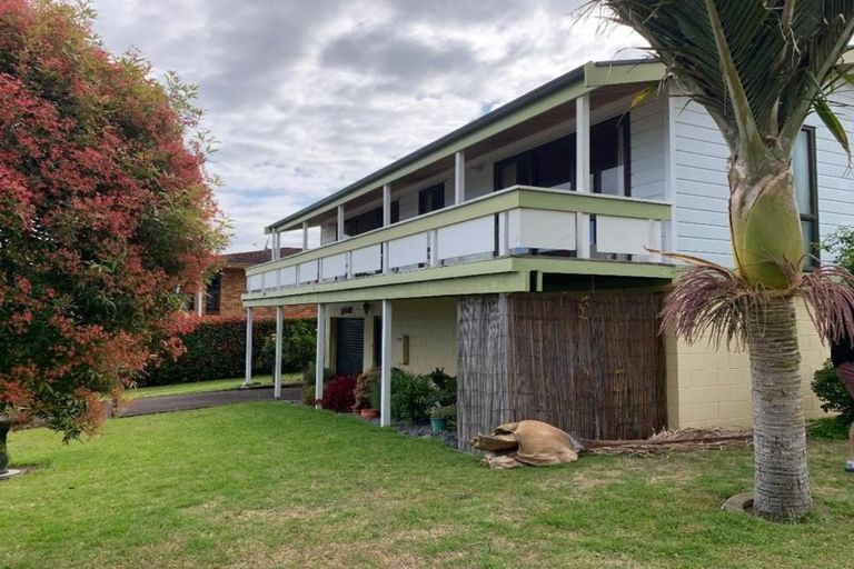 Photo of property in 10 Myrtle Drive, Omokoroa, 3114