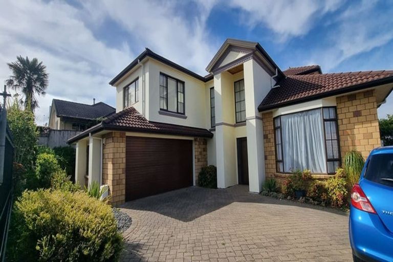 Photo of property in 72 Gracechurch Drive, Flat Bush, Auckland, 2016