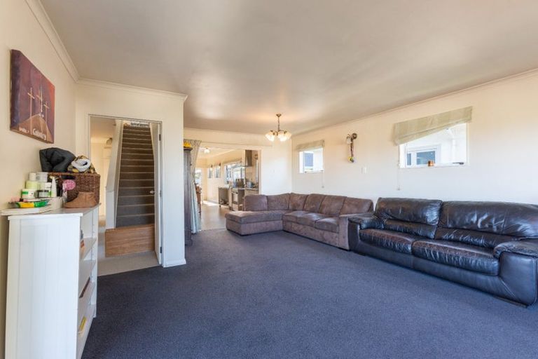 Photo of property in 45 Christian Street, Dannevirke, 4930
