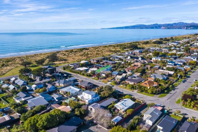 Photo of property in 22 Jervois Street, New Brighton, Christchurch, 8061
