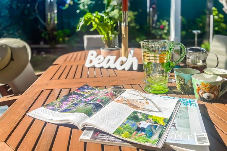 Photo of property in 27 Eruini Street, Waikanae Beach, Waikanae, 5036