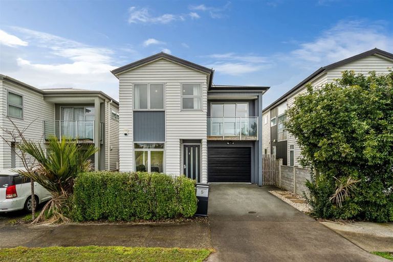 Photo of property in 5 Lockheed Street, Hobsonville, Auckland, 0618