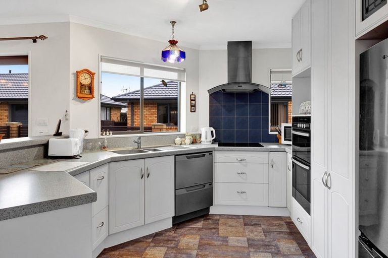 Photo of property in 14a Milmoe Street, Hawera, 4610