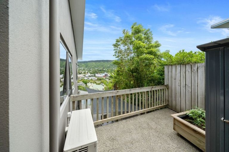 Photo of property in 19 Court Road, Tawa, Wellington, 5028