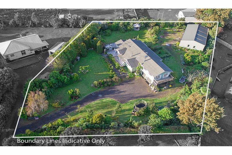 Photo of property in 77 Colombo Road, Waiuku, 2123