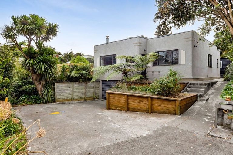 Photo of property in 20 Parris Street, Moturoa, New Plymouth, 4310