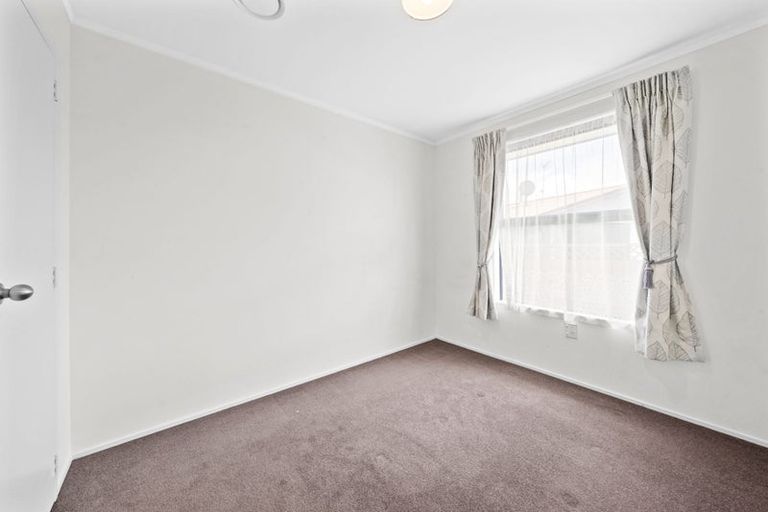 Photo of property in 5 Myrlene Place, Nawton, Hamilton, 3200