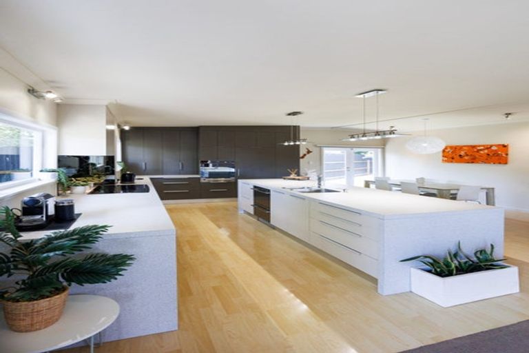 Photo of property in 12 Kent Crescent, Awapuni, Palmerston North, 4412