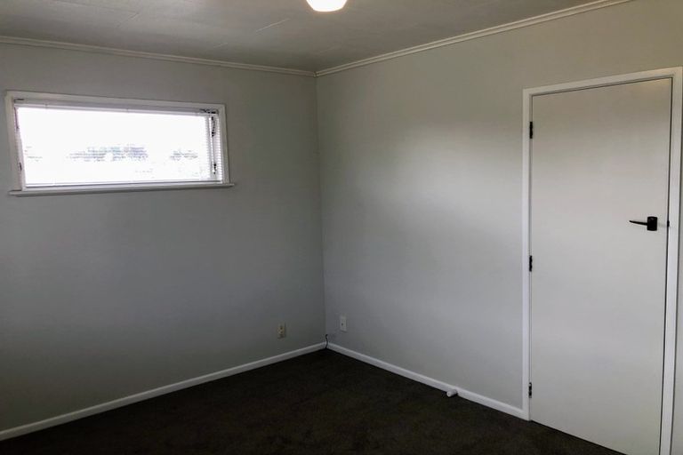 Photo of property in 22 Gossamer Drive, Pakuranga Heights, Auckland, 2010