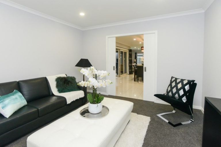 Photo of property in 14 Percy Berry Place, Havelock North, 4130