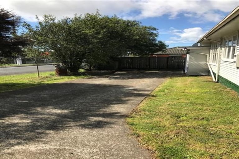 Photo of property in 65 Vine Street, Mangere East, Auckland, 2024
